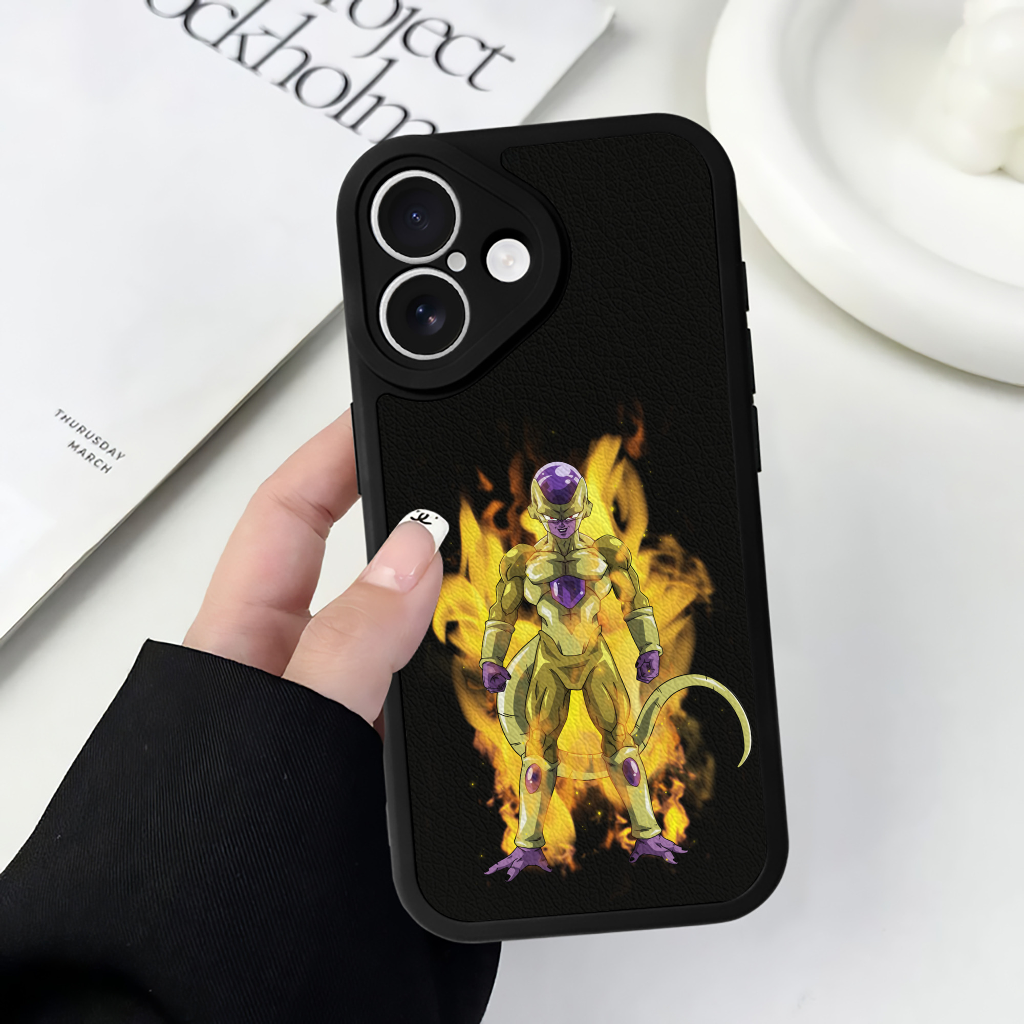 （画像用） ドラゴンボール フリーザ DRAGON BALL Frieza 【iPhone 16シリーズ対応】シリコンスマホケース（レザー調） 材質：シリコン